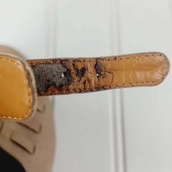 Nine West Open Toe Buckle Tan Heels C14 - Picture 15 of 15